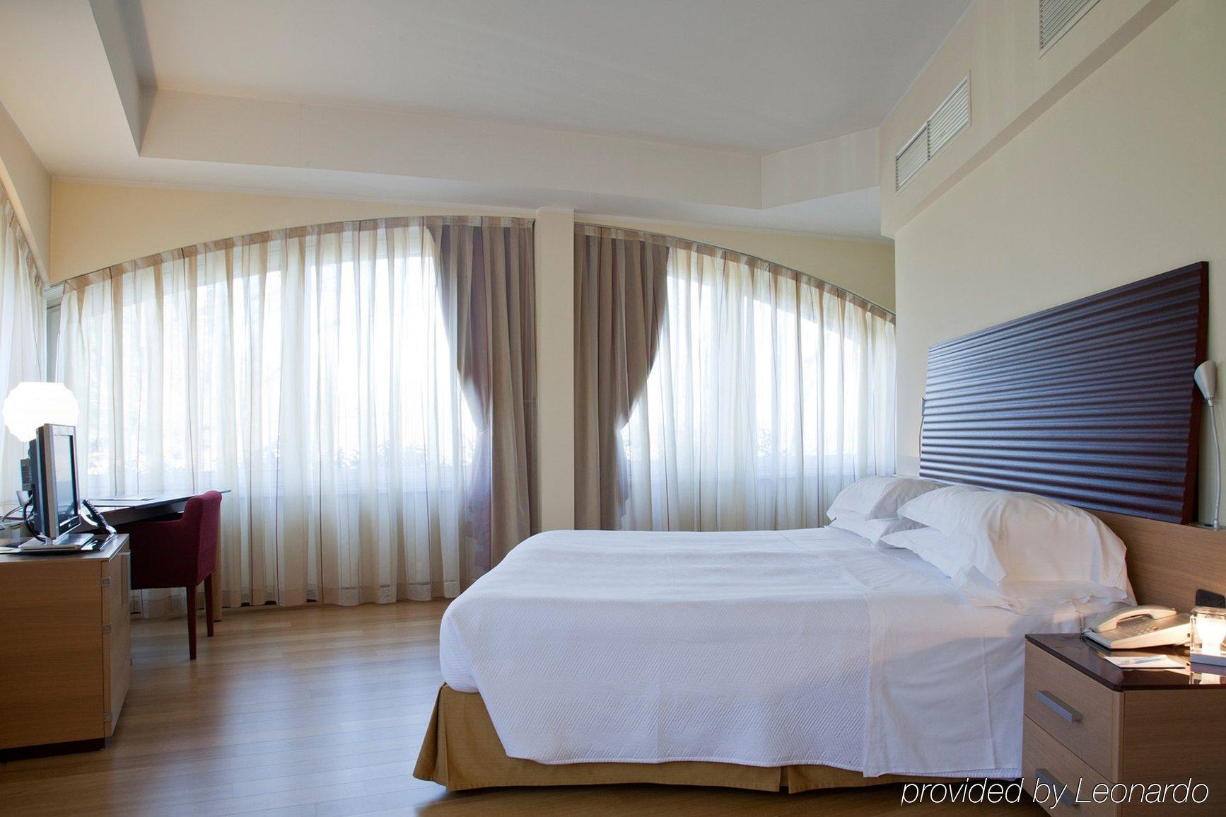 Nh Milano 2 Hotel Segrate Bilik gambar